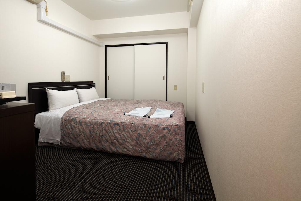 Business Inn Sennichimae Hotel Osaka Exteriör bild